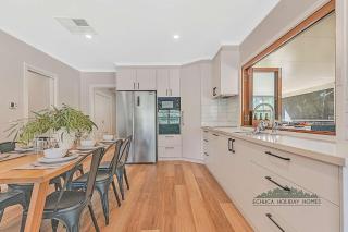 The Rad Shack - Echuca - 6