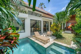 Palmera Villa 2-Bedroom Retreat in Canggu - 0