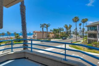 Nomad's Oceanfront Retreat 2B2B Condo - Oceanside - 0