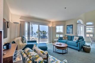 Nomad's Oceanfront Retreat 2B2B Condo - Oceanside - 9