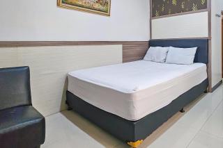 Wisma Brata Mitra RedDoorz - 9