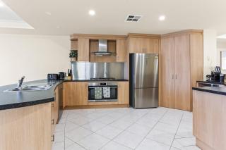 Marina Waterfront Townhouse on Monterey Drive - 6