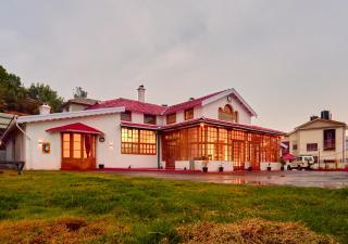 Shivs Heritage Resort Ooty by VOYE HOMES - Ooty - 4