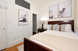 Charming 2BR Apartment in NYC - 3