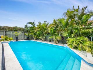 4 BRM Family Home with Pool Bokarina - - 0