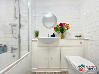 BridgeView Central Cambridge with Parking Off Site F6 - 4