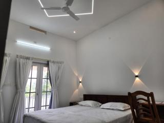 Uthuppan's HolidayHome - Ūdumbanshola - 8