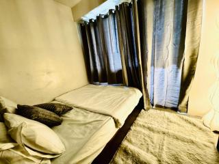 Beach Haven Condo in MOAs Shore Resort near Okada City of Dreams Solaire - Manila - 2