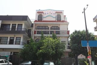 Collection O Shri Ana Hotel - Indirapuram - 4