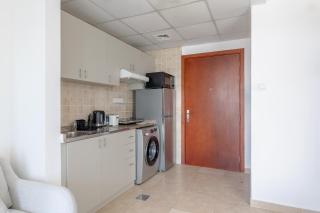 Cozy, Compact, Equipped Studio, 8 Mins From Metro - Dubai - 3