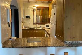 3 Bed Apartment with Aircon and 600mb WiFi - Roda - 3