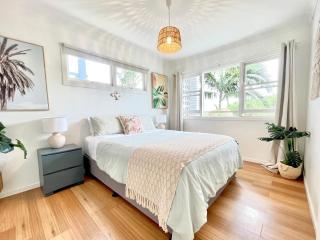 Two Apartments SALT & SAND at Lazy Days on Shaws Bay - 150m to Shaws Bay - East Ballina - 9