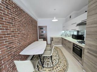 King-size bed and living room apartment - Chişinău - 8