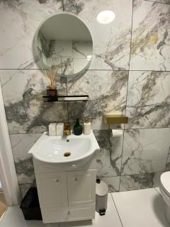 Vixen House - Southampton - 3