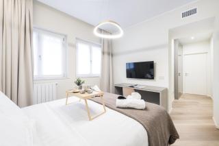 Easylife - Duomo Deluxe Apartments #1-4 - Milan - 1