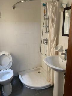 Habitación y baño privado - Is-Swieqi - 0