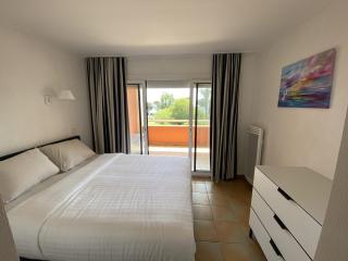 Appt 3 étoiles - parking - clim - piscine - mer à 50m - Roquebrune-sur Argens - 2