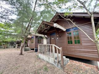 Sunrise Chalet - Marang - 8