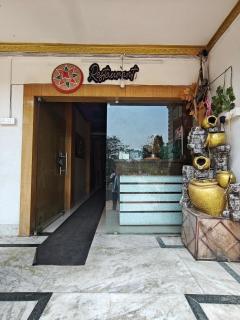 Prashaanti Tourist lodge and Restaurant - Bongaigaon - 4