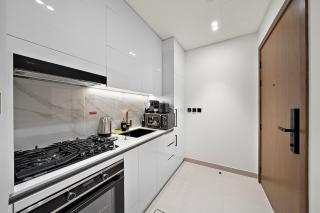 FIRST CLASS Studio Touch of Luxury & Comfort - 7