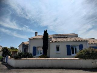 maison avec piscine bord de mer - 5