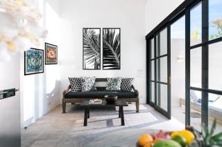 Abby May - Top location near Potato Head, walk everywhere! - 1