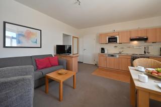 Ferienwohnung-9-in-Sellin-auf-Ruegen-Villa-Celia-6-Pers-WLAN-Sauna-200-m-vom-Strand-entfernt - Ostseebad Sellin - 6