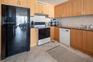 Frank Porter - Al Yass Tower - 1