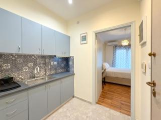 Boutique Studio 8 Contemporary Design & Cozy Vibes - 5