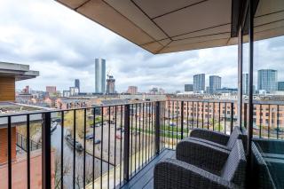 Cohost Partners Stylish Retreat With City Views - Manchester - 8