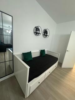 Awesome Place in Exigent Plaza Romania faza 5 - Bucharest - 3