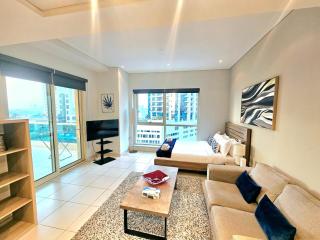 Studio near JBR Beach with Huge Balcony - Harbour views - 3