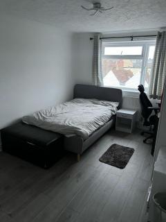 Colchester - - 4