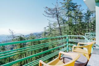 Himalayan Mountain and Valley View - Garden with bonefire - Ample Parking - Luxury Balcony rooms -by Aachman Stays!! Mashobra - 5