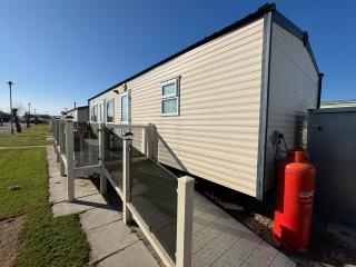 Sherwood 307 - Golden Palm, ramped veranda, central heating, bed linen, WiFi - Meadow Lakes Caravan & Lodge Hire - Chapel St. Leonards - 9