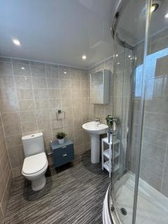 45 The Square Holiday Apartments, Scarborough - Scarborough - 3