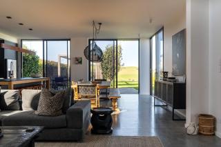 Seacliff House 10 bedrooms with Ocean & Dairy Country Views - Gerringong - 5