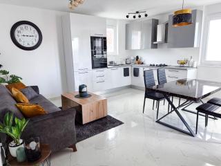 New 2 Bed, 1 Bath Apartment In Zadar - Zadar - 0
