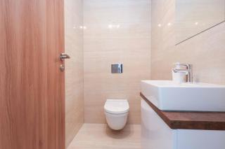 Skypark Tower 3- Free parking and city views - Bratislava - 3