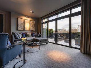 Dakota Newcastle - 3