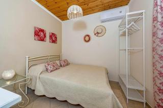 Leni's Lake Living - Halikounas - 8