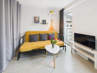 Intimate Studio Close to PGE Narodowy by Noclegi Renters - 7