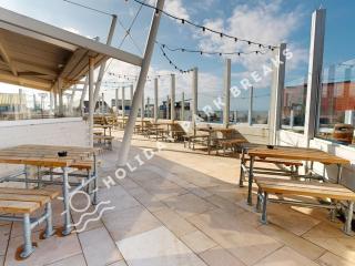 Coastal Haven - 3 Bedroom by Main Complex, West Sands, Seal Bay - Selsey - 2