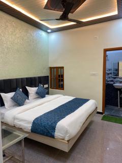 Snerola family hotel - Bhauli - 6