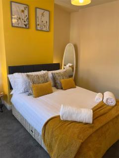 2 BD House, near City Center - York - 8