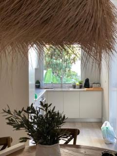 Charming Design Apartment With Garden In Moita - 4