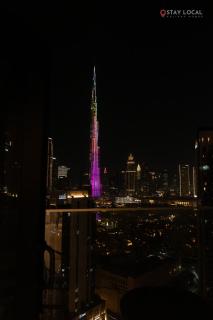 Downtown Dreams I Cozy 2BR Getaway I Iconic Full Burj Khalifa Views I Near Dubai Mall - 9