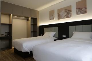 KIMMIY hotel - - 0