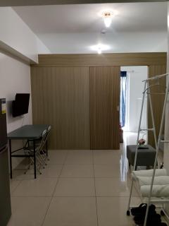 JoyVista Manor with Sunrise Balcony FREE Wi-Fi - Manila - 8