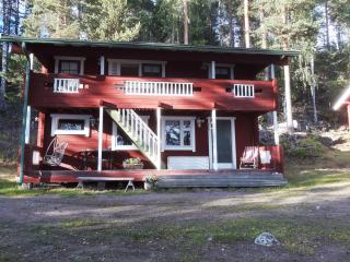 Cozy 4BR Lakeside Cottage with Sauna & Outdoor Grill - Lahti - 8